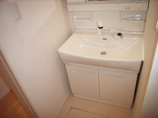 【洗面所】 | ベル・ファイワークスⅠ | 脱衣スペースもあります