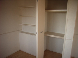 【収納】 | ベル・ファイワークスⅠ | 大きなスペースがあり、収納には困りません