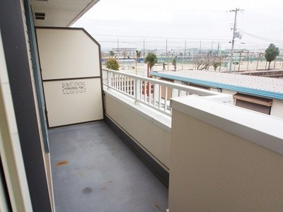 【バルコニー】 | グラースアンジュＥ | 落ち着いた時間を過ごせるバルコニーです