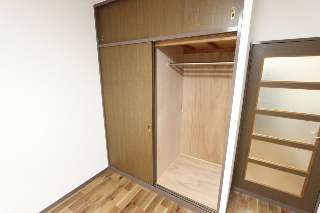 本城ハイツの収納|写真はイメージです。大きなスペースがあり、収納には困りません。
