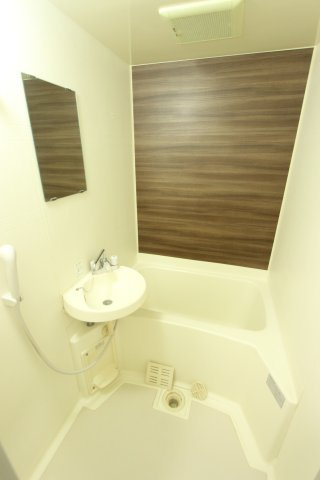 本城ハイツの浴室|写真はイメージです。日々の疲れを癒すお風呂付です。