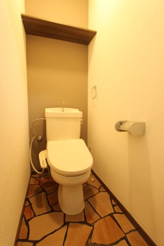 本城ハイツのトイレ|写真はイメージです。清潔感のあるトイレです。