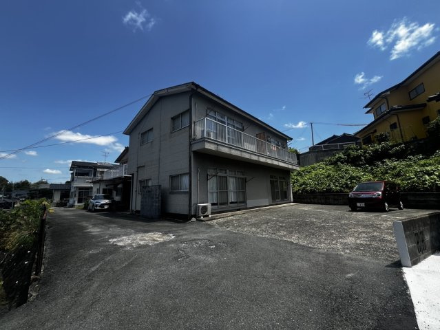 熊本市北区池田3丁目　緒方アパートの駐車場