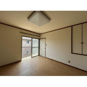 つくば市桜ケ丘貸家の洋室