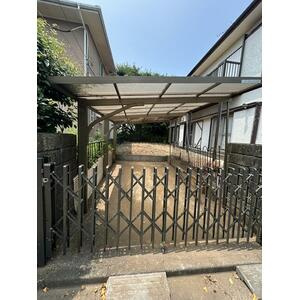 つくば市桜ケ丘貸家の駐車場