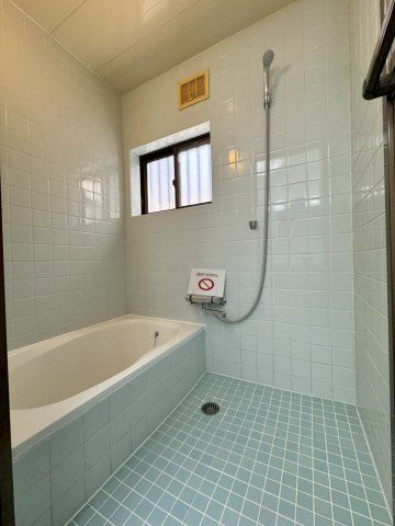 寝屋川市池田本町の浴室|追い焚き機能付きの浴室です