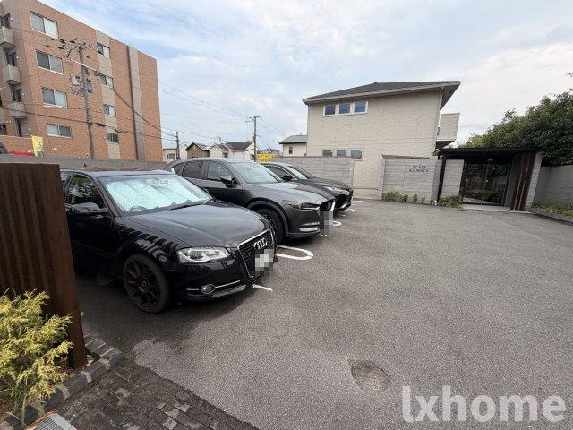 ＦＬＡＩＲ桑田の駐車場