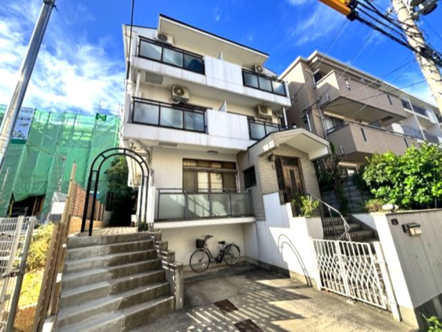 上山マンション