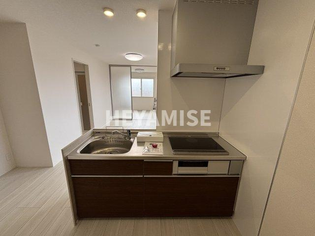 ライク・ア・パラソルのキッチン|別のお部屋の写真の反対タイプです。