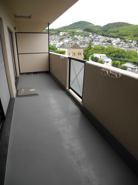 ゆうゆう西山のバルコニー