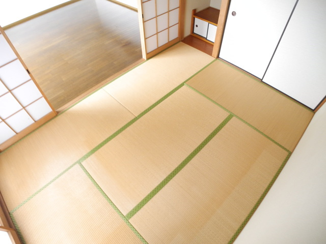 ゆうゆう西山の和室