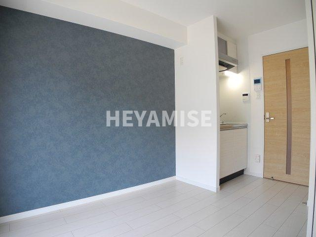 modern palazzo 長崎Northの居間・リビング