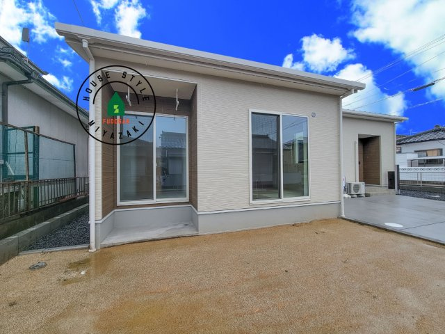 北諸県郡三股町11(1号棟)