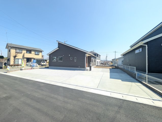 【前面道路含む現地写真】 | フォーセール吉岡町第1漆原ー①