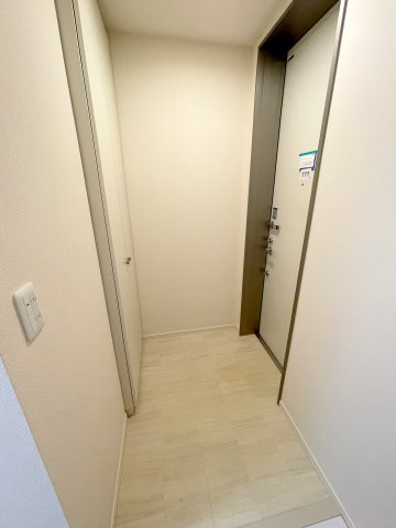 バーガンディハウスの玄関|★広々玄関スペース★