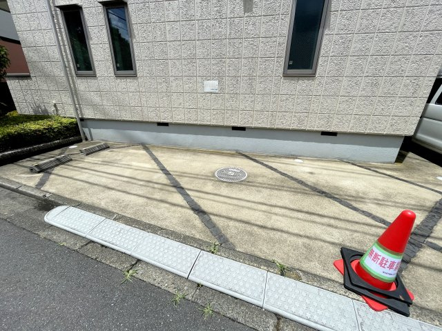 バーガンディハウスの駐車場|★敷地内駐車場★