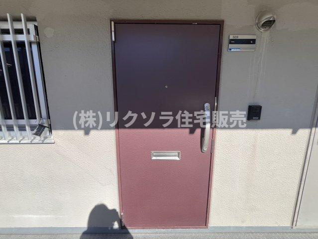 香里グランドコーポの玄関|■物件内覧・資金計画相談・住宅ローン相談、リフォーム相談、お問合せ受付中■
※当日・翌日のご内覧、ご相談はお電話でのお問合せがスムーズです！
