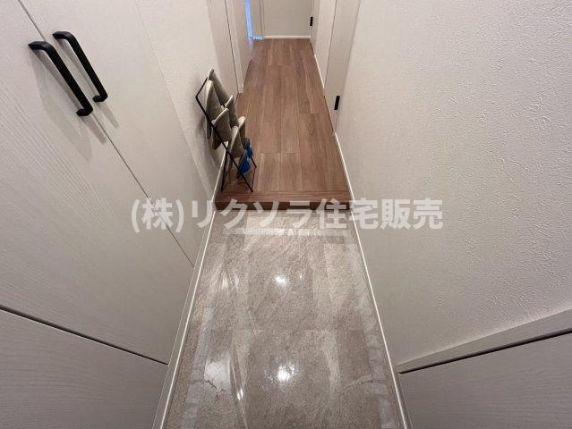 香里グランドコーポの内装|玄関内部
■物件内覧・資金計画相談・住宅ローン相談、リフォーム相談、お問合せ受付中■
※当日・翌日のご内覧、ご相談はお電話でのお問合せがスムーズです！