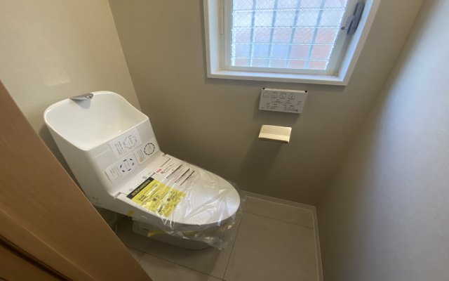 中古戸建　西区境之谷のトイレ|新規交換済♪ウォシュレット内蔵の最新トイレ設備です♪