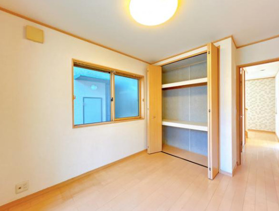 売中古戸建　中央区鶴見町の収納