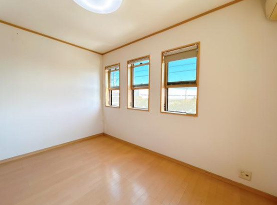 売中古戸建　中央区鶴見町の洋室