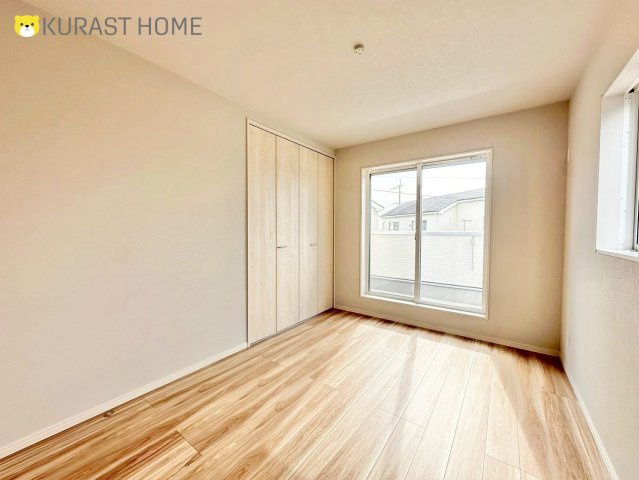 京都市伏見区久我本町　新築戸建の洋室