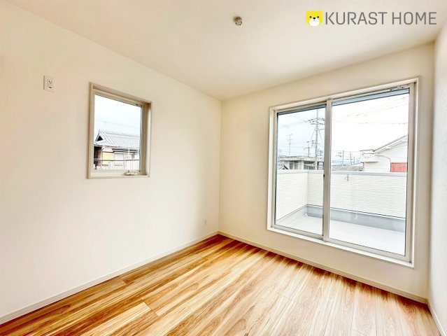 京都市伏見区久我本町　新築戸建の洋室