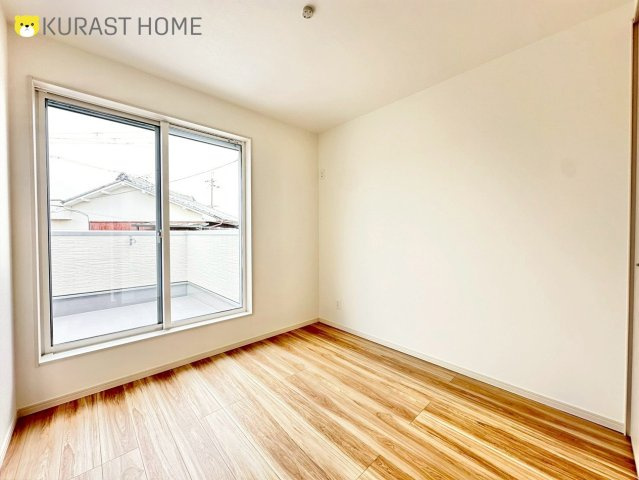 京都市伏見区久我本町　新築戸建の洋室