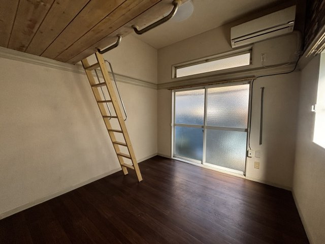 レオパレス ブルースカイの内装|※別号室参考写真