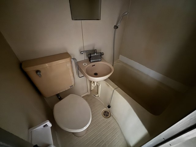 レオパレス ブルースカイの浴室|※別号室参考写真