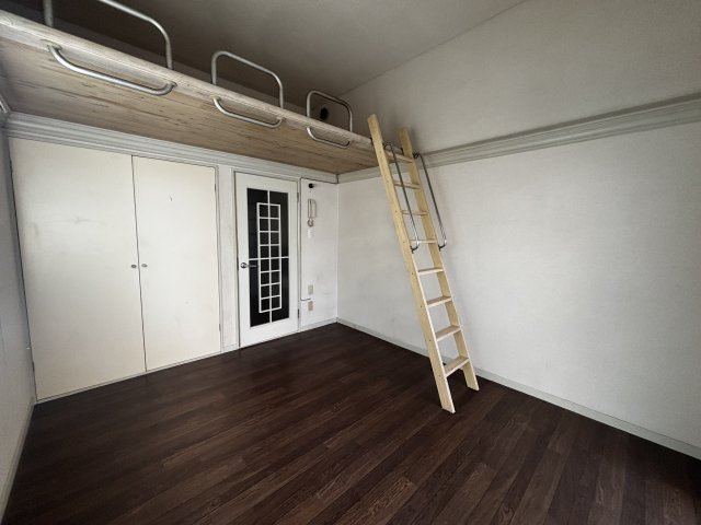 レオパレス ブルースカイの寝室|※別号室参考写真