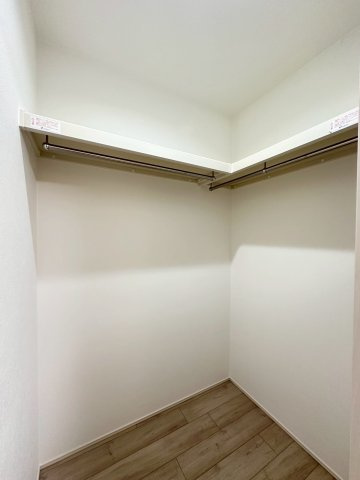 フジパレス沢良宜東Ⅰ番館の収納