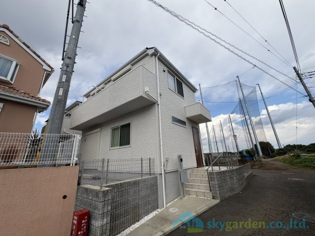 平塚市岡崎　中古戸建の外観