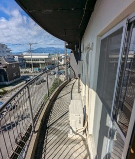 【バルコニー】 | 三島市長伏 売一棟マンション ES05749 | 三島市長伏　バルコニー一例