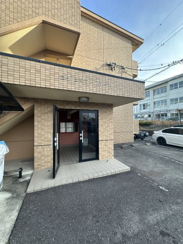 ロジュマン フルールのエントランス