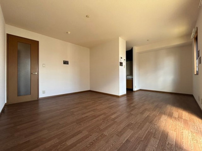 【居間・リビング】 | クレールプラザ立花 B棟