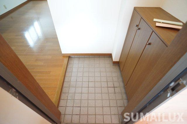 マリーコートの玄関