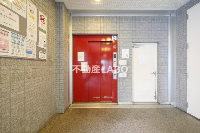 サウスサイドなにわ筋の玄関