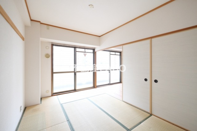 サウスサイドなにわ筋の和室