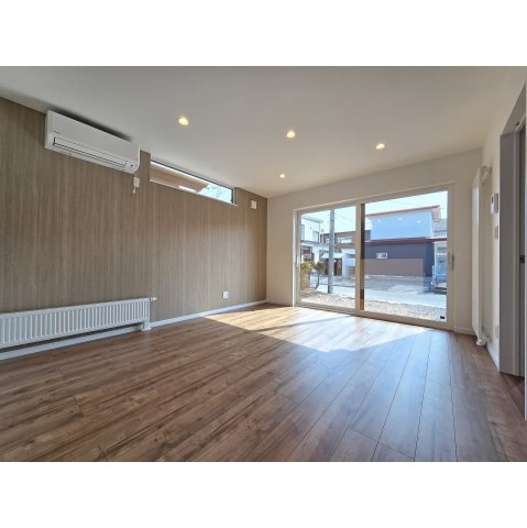 【くらしを変える平屋ご提案します！】昭和4丁目新築の居間・リビング