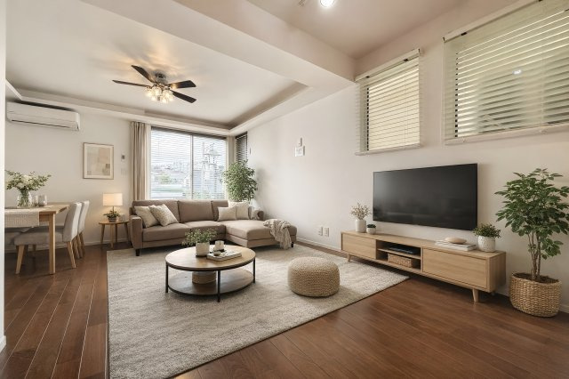 大田区上池台5丁目　中古戸建の居間・リビング|20帖の広いリビングはご家族が自然と集まる居心地の良い空間。

ご内見希望・資料請求などお気軽にお問い合わせ下さい！
03-5990-5201