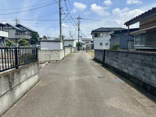 【中古戸建】前橋市上新田町の前面道路含む現地写真|■現地写真
気になることがありましたらご気軽にお問い合わせください♪