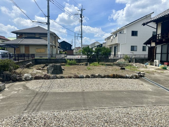【中古戸建】前橋市上新田町の庭|■現地写真
気になる詳細は資料請求や「027-386-8693」からご気軽にお問い合わせください♪