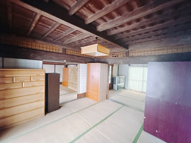 【中古戸建】前橋市上新田町の和室|和室でしか味わえない畳ならではの香りや素材で和のやすらぎを感じてください♪畳にはリラックス効果があるといわれています。のんびりするならやっぱり和室が一番ですね♪