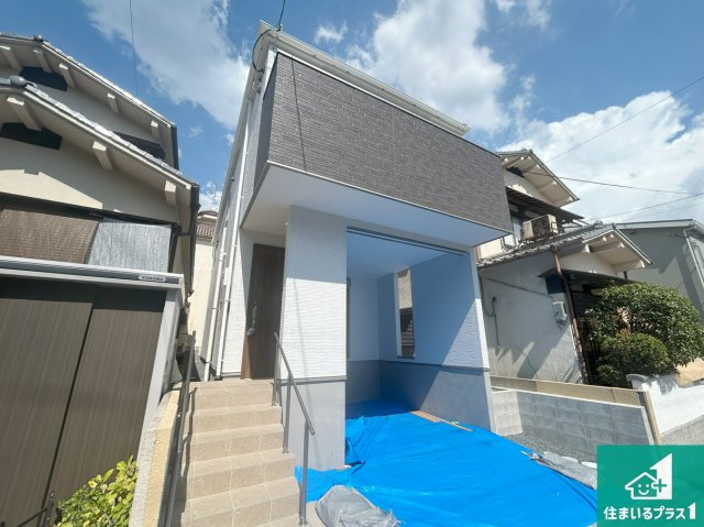 高槻市氷室町　第2期　新築一戸建ての外観|安心の10年保証！外観を美しく保ち、雨水で汚れを落とします！気になることがありましたら、お気軽にお問い合わせください！