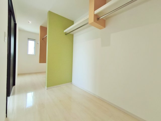 練馬区高松4丁目の収納|3階9.0帖洋室　6.0帖ウォークインクローゼット
贅沢な広さのウォークインクローゼット付