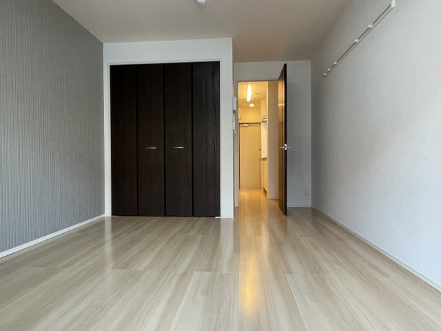 多摩市関戸２丁目のアパートの居間・リビング