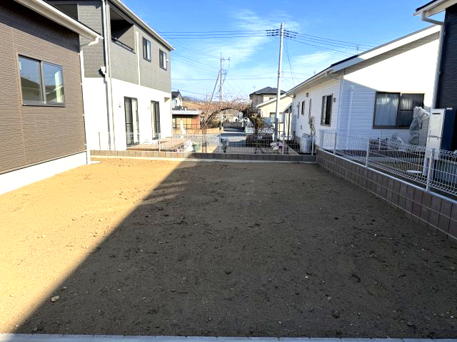 第１吉岡町漆原　１号棟(平屋）の庭|南庭付きなのでガーデニングや家庭菜園も楽しめます☆