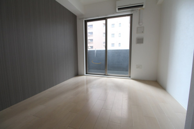 【洋室】 | セレニテ北浜