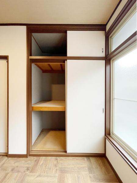 御堂町　中古一戸建ての収納|洋室のクローゼット
■物件内覧・資金計画相談・住宅ローン相談、リフォーム相談、お問合せ受付中■
※当日・翌日のご内覧、ご相談はお電話でのお問合せがスムーズです！